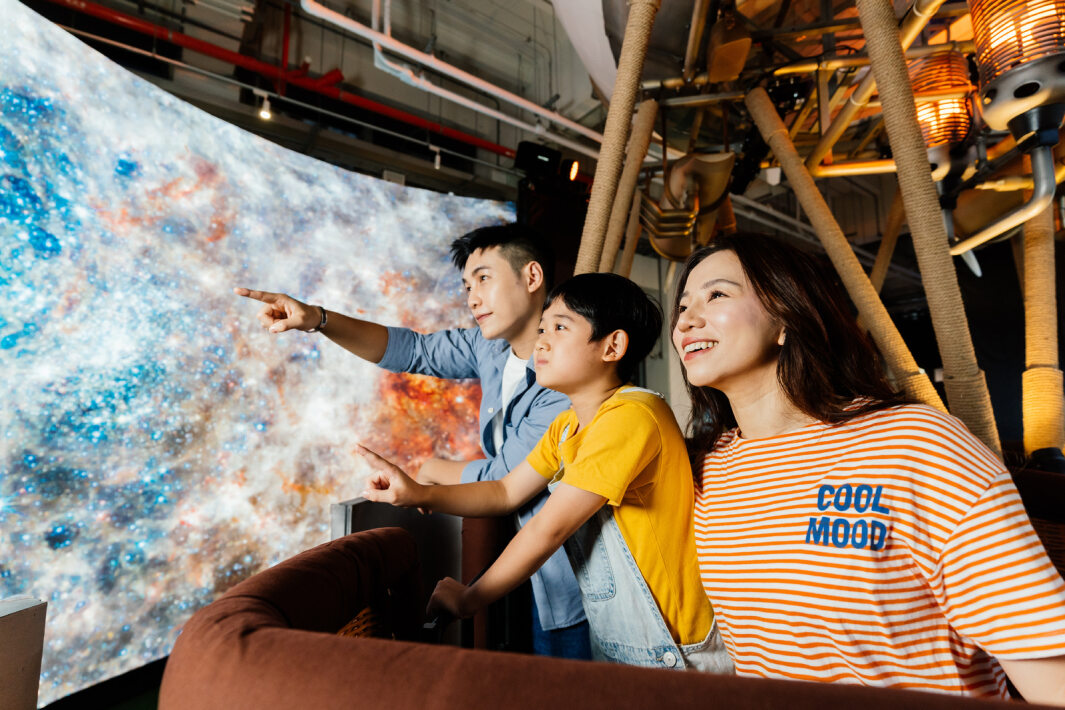 ���_����ȫ�_���6��������4������Ψһ���dLED����ƴ���@ʾ���ĄӸ��w�д���׌�˿��v���ڟ��������������v�侳�Ăγ������[��Ȥ