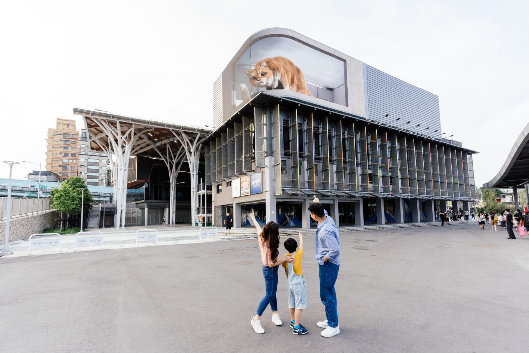 �������YӍ��ALED�o�pƴ�����M�@�����g ����ȫ�_����Aniverse���[�ߌ����w�л���