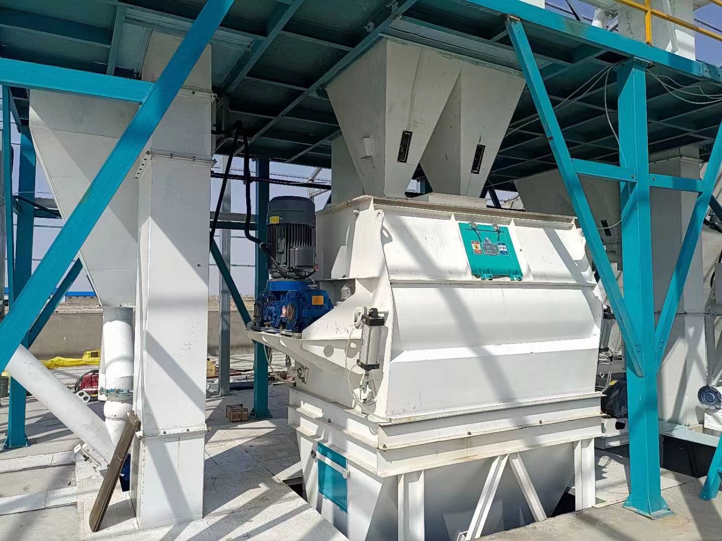 高效協同，全程智造 解析大型飼料生產線設備的集成化運作